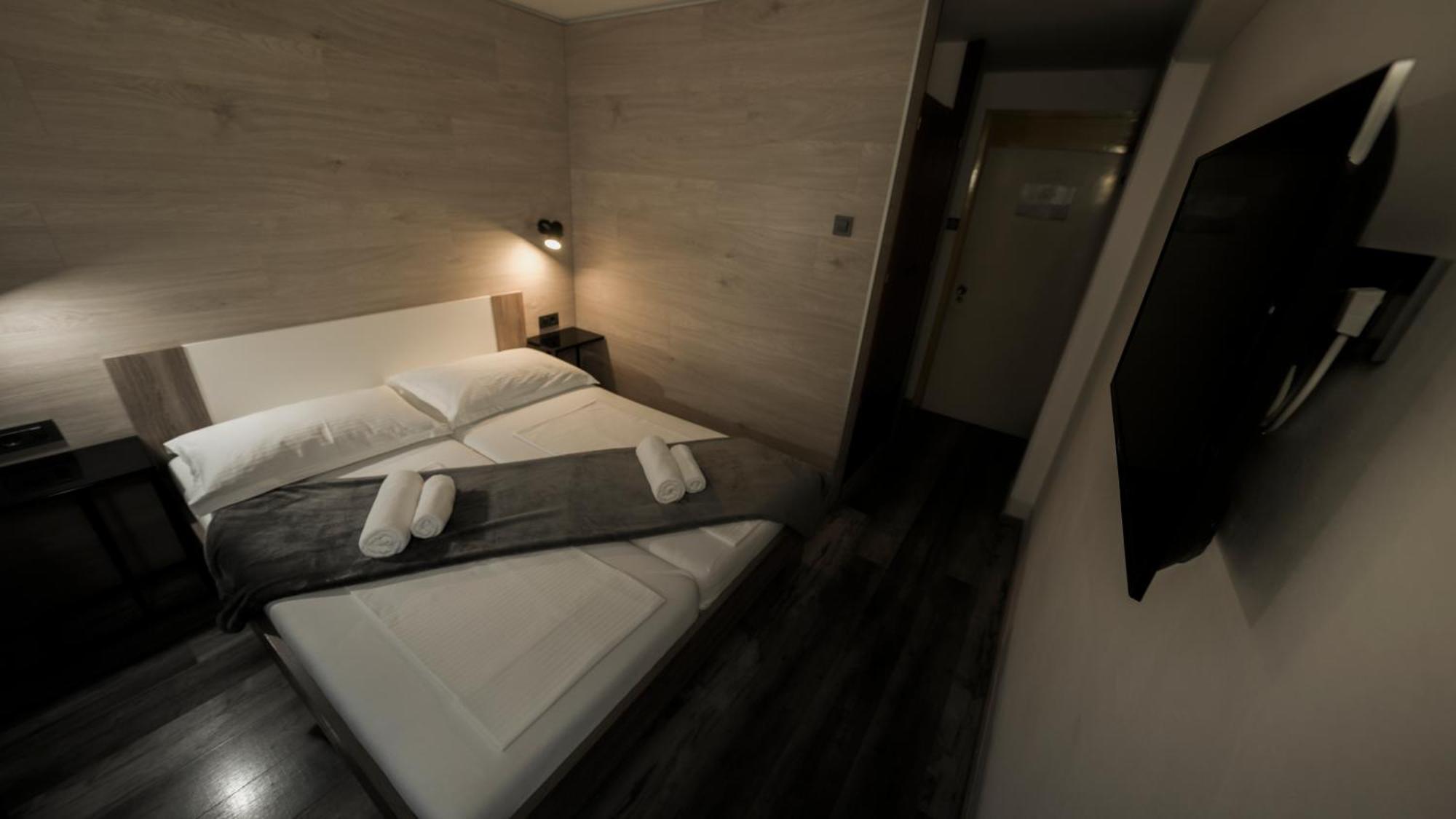 Hotel Matija Gubec Stubicke Toplice Buitenkant foto